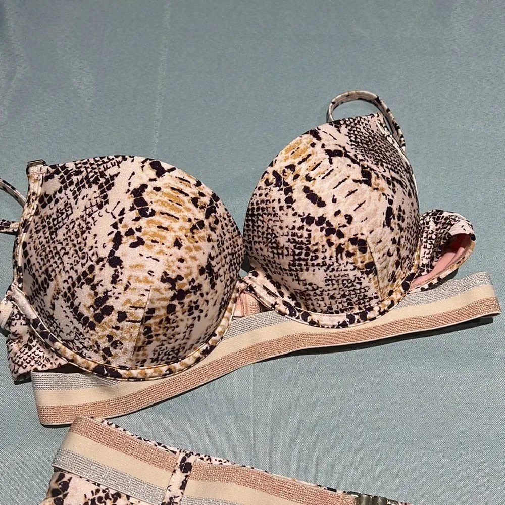 RI Resort Two Piece‎ Python Printed Bathing Suit Size M D24